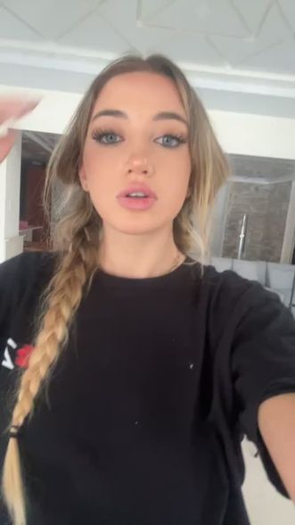 Ashley Carter (@momycarterx) Snapchat Stories, Spotlight & Lenses