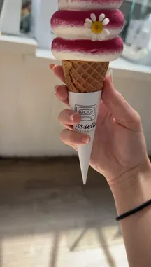 Meg Nutt (@megnutt02lovesu) Snapchat Stories, Spotlight & Lenses