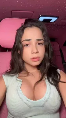 jellybean.irl (@jamelizbz.smith) | Snapchat Stories, Spotlight & Lenses