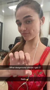 Meg Nutt (@megnutt02lovesu) Snapchat Stories, Spotlight & Lenses