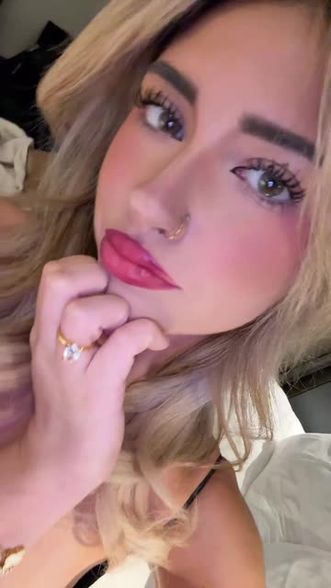 Nami Mommy (@nami_m0mmy) | Snapchat Stories, Spotlight & Lenses