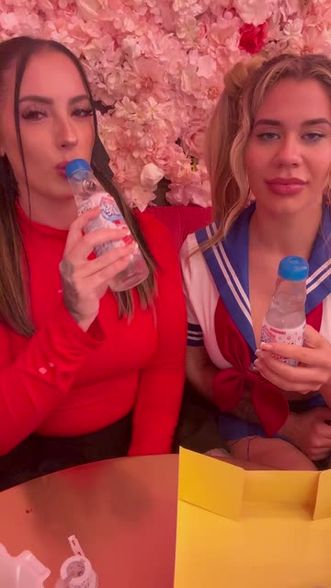 Naomi Foxx (@naomifoxxtv) | Snapchat Stories, Spotlight & Lenses