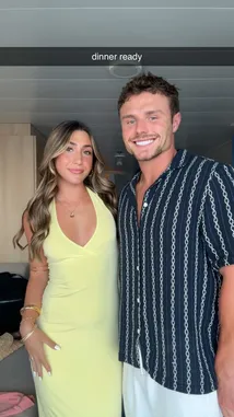 Jenna Sinatra (@jenna_sinatra) Snapchat Stories, Spotlight & Lenses