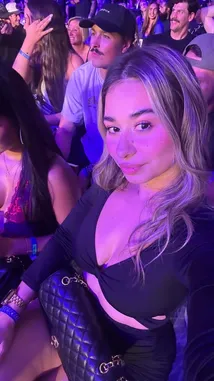 Kat Vera (@katverafitness) | Snapchat Stories, Spotlight & Lenses