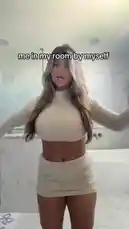 Allie Lynn (@allieeelynn) | Snapchat Stories, Spotlight & Lenses