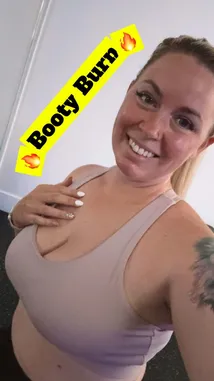 The Blonde Brewer (@theblondebrewer) Snapchat Stories, Spotlight & Lenses