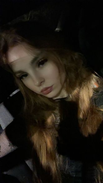 sammi (@smivua) Snapchat Stories, Spotlight & Lenses