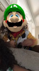 Preview for a Spotlight video that uses the Luigi Head Lens