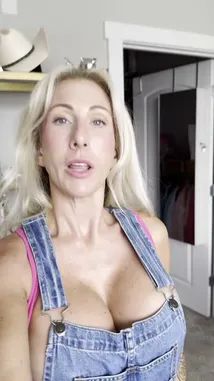 Lorelei Finds (@lorelei.finds) | Snapchat Stories, Spotlight & Lenses