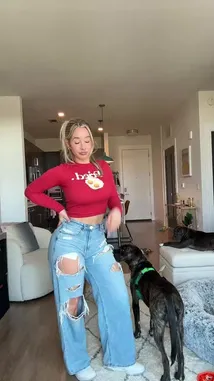 Ashley Rey (@ashleyyylreyyy) Snapchat Stories, Spotlight & Lenses