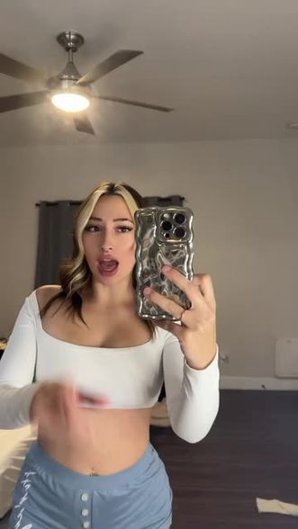 ivy ball (@ivyball) | Snapchat Stories, Spotlight & Lenses