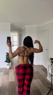 Poppi Louiz (@poppiillouizz) Snapchat Stories, Spotlight & Lenses