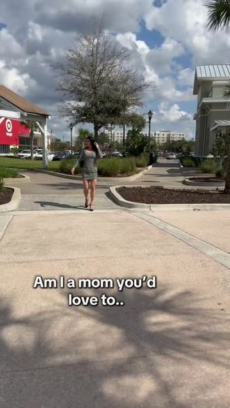 Luana Tomaz (@luanastomazz) | Snapchat Stories, Spotlight & Lenses