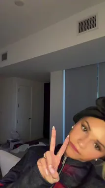 Breckie Hill (@breckiehill) | Snapchat Stories, Spotlight & Lenses