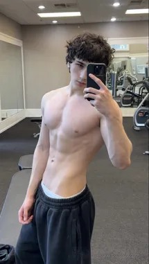 Ashton Rowland (@ashtonrowland22) | Snapchat Stories, Spotlight & Lenses