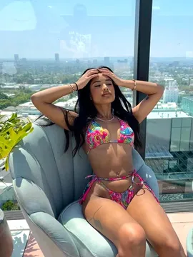 Tia Kabir (@tiaofficial) | Snapchat Stories, Spotlight & Lenses