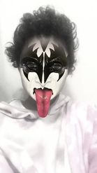 Preview for a Spotlight video that uses the KISS BAND FOR FOUR Lens