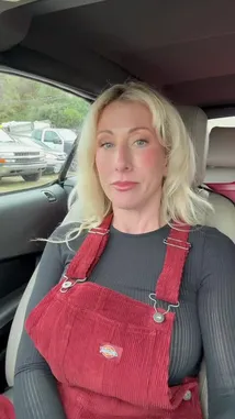 Lorelei Finds (@lorelei.finds) | Snapchat Stories, Spotlight & Lenses