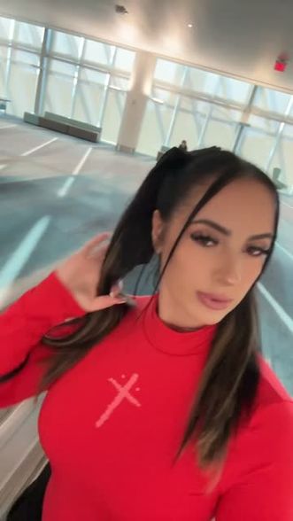 Naomi Foxx (@naomifoxxtv) | Snapchat Stories, Spotlight & Lenses