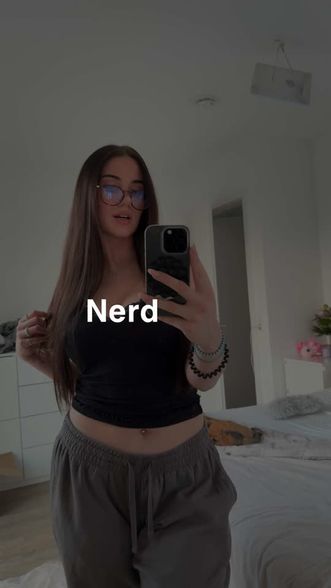 Faye🥀 (@realfayesxh) Snapchat Stories, Spotlight & Lenses