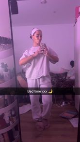 Heather Bowling (@hev_bowling) | Snapchat Stories, Spotlight & Lenses