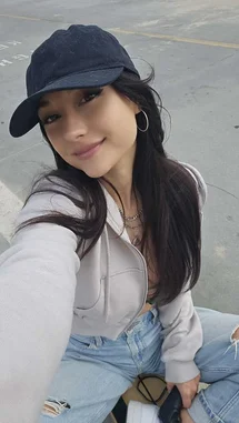 Cailey Lonnie (@caileylonnie) | Snapchat Stories, Spotlight & Lenses