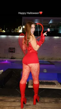 Sondra Blust (@sondra.blust) | Snapchat Stories, Spotlight & Lenses