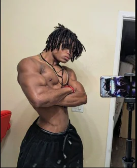 Max Franklin (@kingmaxamus_f) | Snapchat Stories, Spotlight & Lenses