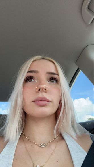 peachtoot 🍭🍌 (@peachtoot) | Snapchat Stories, Spotlight & Lenses