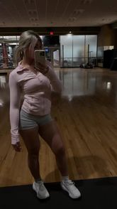 Lynda 🖤 (@lyndalessandro) | Snapchat Stories, Spotlight & Lenses