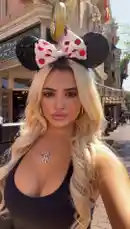 Brandi Burr (@brandiburrx) | Snapchat Stories, Spotlight & Lenses