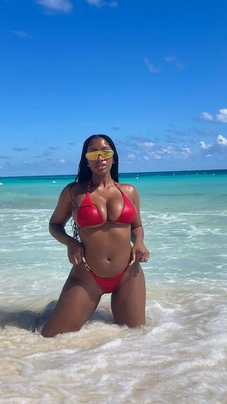 Bunny Bowden (@bunnybowden) | Snapchat Stories, Spotlight & Lenses