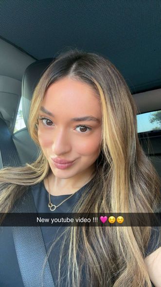 Mia Huffman (@miahuffmann) | Snapchat Stories, Spotlight & Lenses