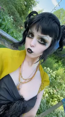 BARBIE THREE SIX (@barbiethreesix) Snapchat Stories, Spotlight & Lenses