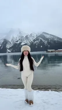 Prada Bae Kun (@pradabaekun) | Snapchat Stories, Spotlight & Lenses