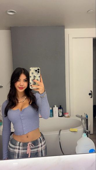 Viptoriaaa 🥰 (@viptoriiaa) | Snapchat Stories, Spotlight & Lenses