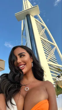 Lina LNDN IS BACK 💙🇬🇧 (@linaa.londonn3) | Snapchat Stories, Spotlight