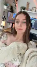 Ellesquishy (@ellesquishy) | Snapchat Stories, Spotlight & Lenses