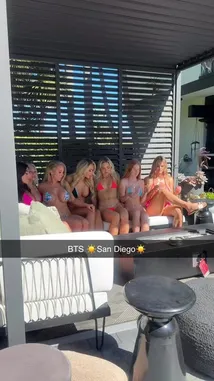 Cynthiajadebabe (@cynthiajadebabe) Snapchat Stories, Spotlight & Lenses