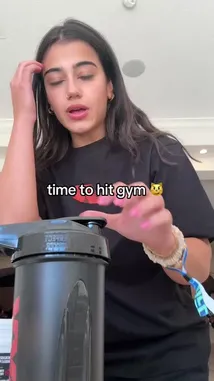 sara saffari (@sara_saffari) | Snapchat Stories, Spotlight & Lenses