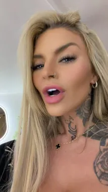 Kayleigh Wanless (@kayleighw10) | Snapchat Stories, Spotlight & Lenses