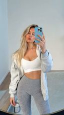 Nikée Sacha (@nikeesacha) | Snapchat Stories, Spotlight & Lenses