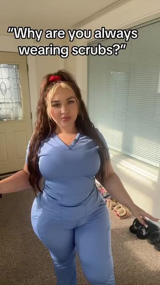 Nicole Lewis (@mrskattycakes) Snapchat Stories, Spotlight & Lenses