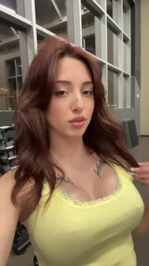 Karli Mergenthaler (@karlimerge) | Snapchat Stories, Spotlight & Lenses