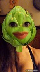 Preview for a Spotlight video that uses the Artichoke Head Lens
