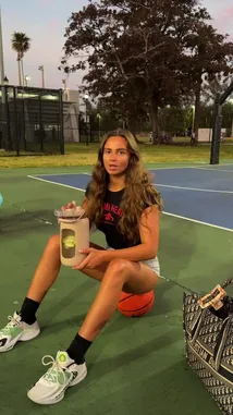 Savanna Cannon (@savmcannon) | Snapchat Stories, Spotlight & Lenses