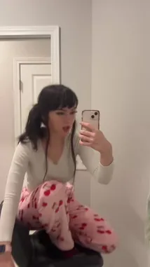 Zyla Vale (@zylavale) | Snapchat Stories, Spotlight & Lenses