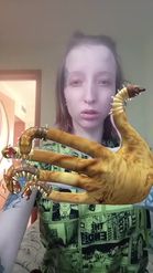 Preview for a Spotlight video that uses the DUNE-WORM-HANDS Lens
