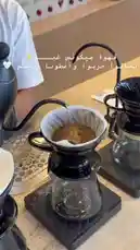 Watch a barista from Sequence Coffee demonstrate the perfect pour-over coffee technique using a Chemex. This step-by-step guide shows you how to brew a delicious cup of coffee at home. by @sequence-coffee with No rules by 🎷