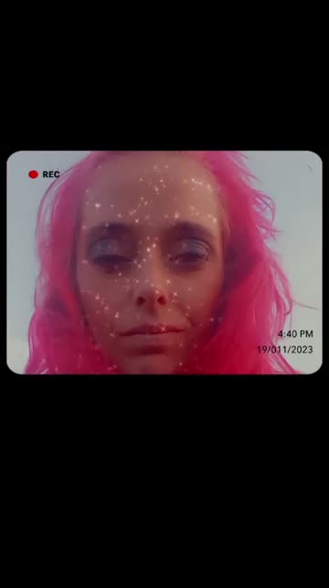 Preview for a Spotlight video that uses the Sparkling Skin Lens